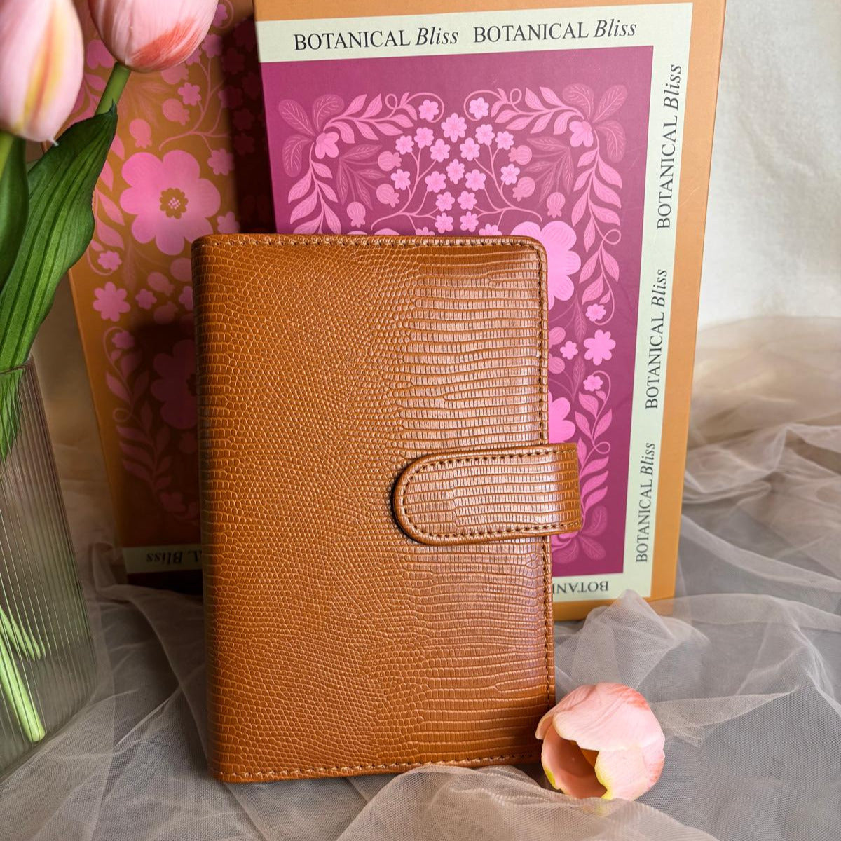 A6 Lizard Binder