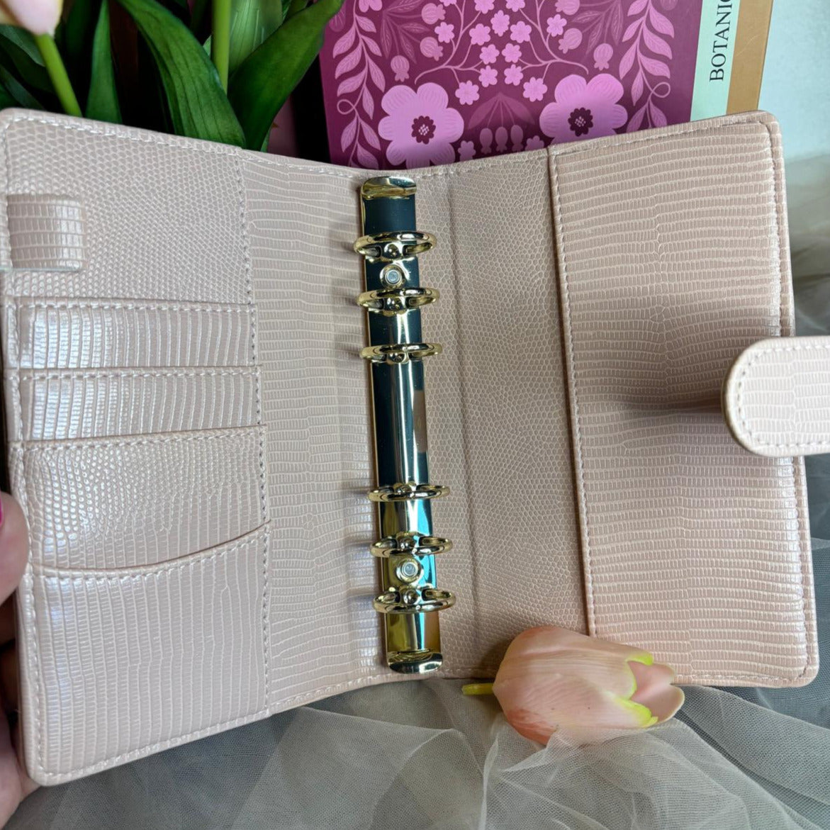 A6 Lizard Binder