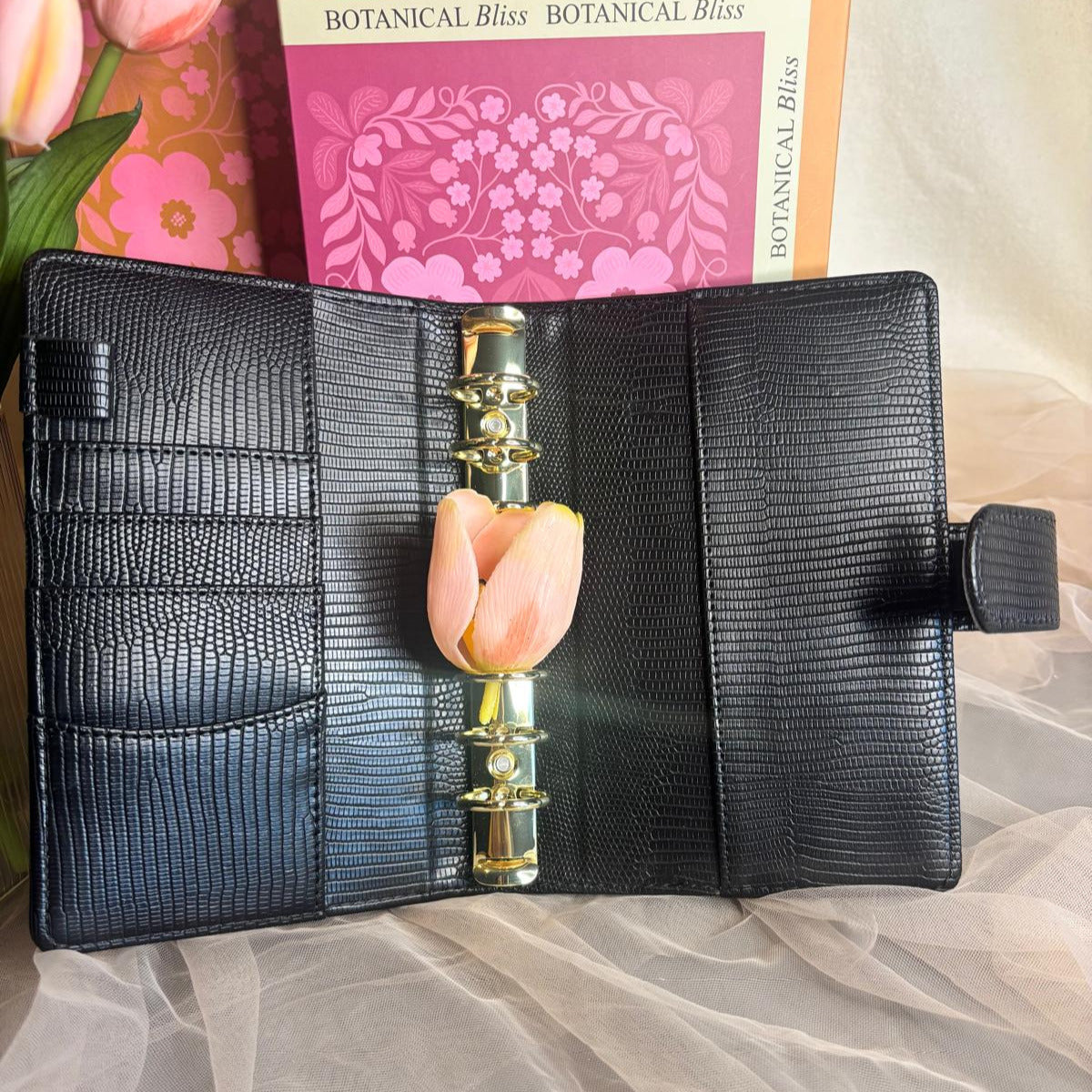 A6 Lizard Binder