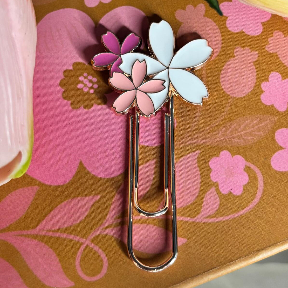 Bloem paperclip